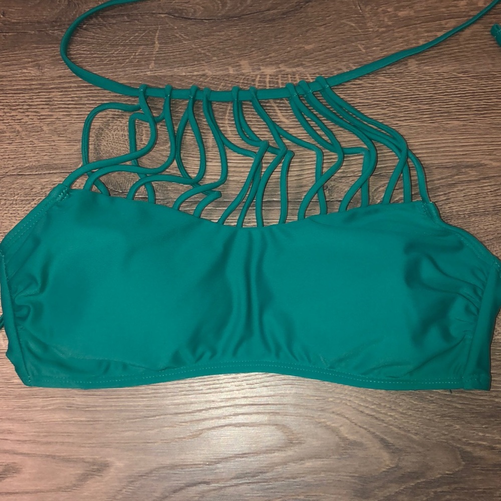 ✨ NWOT swim top